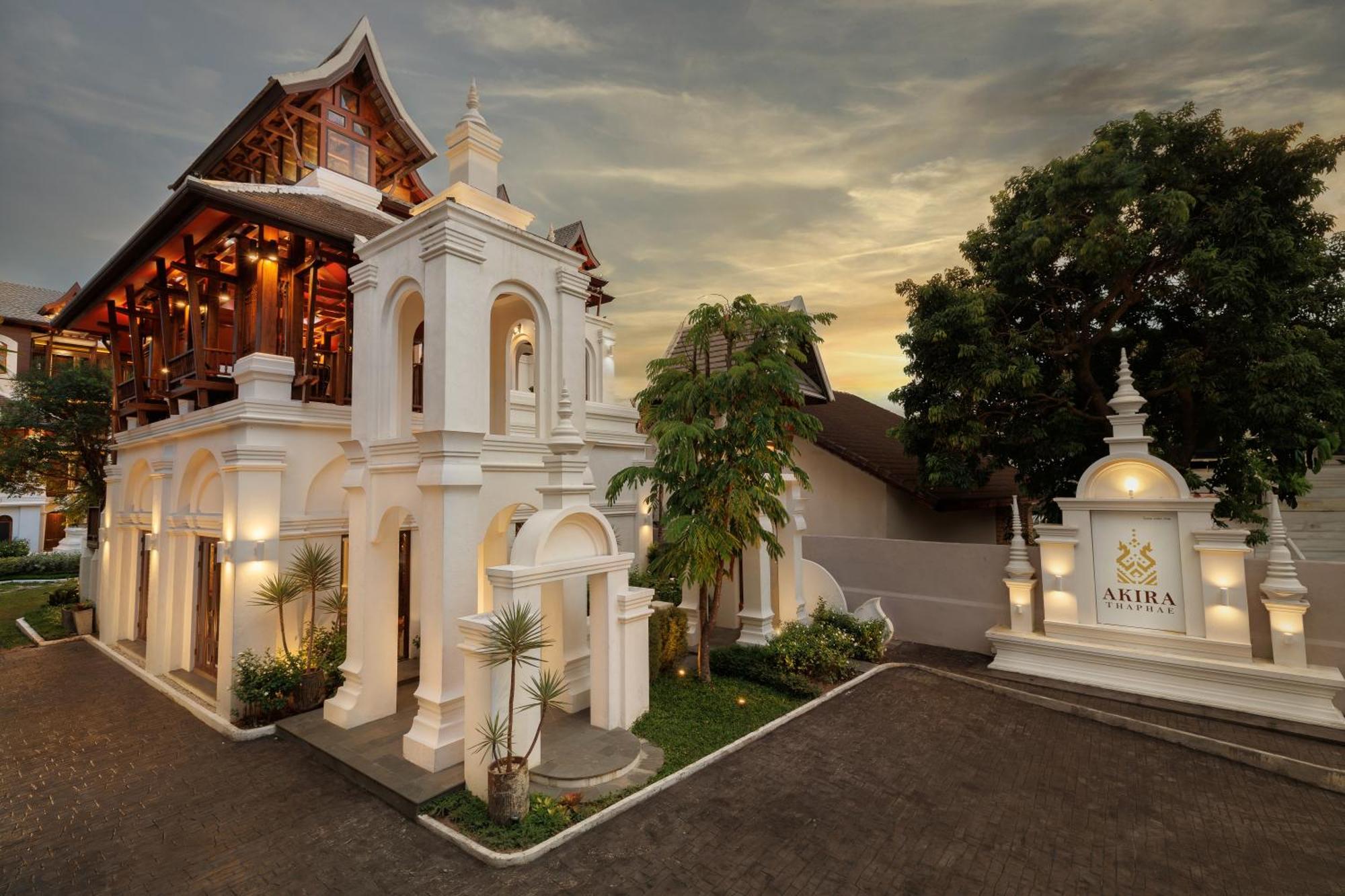 Akira Thaphae Hotel Chiang Mai Esterno foto